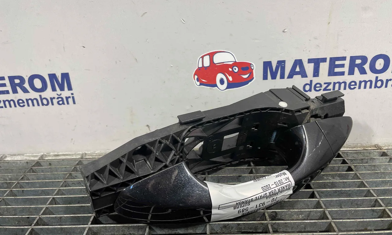MANER USA SPATE STANGA SKODA SUPERB III 2015-2024