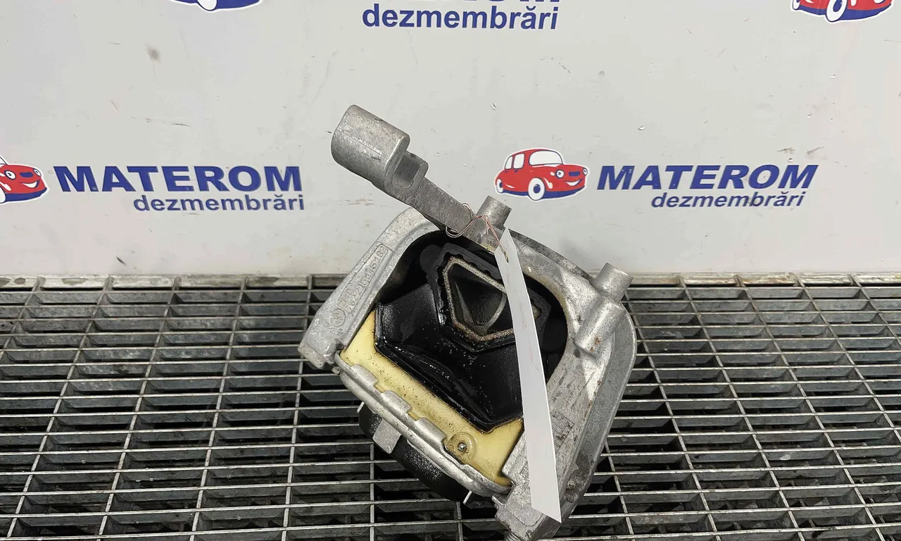 TAMPON MOTOR SKODA SUPERB III 2015-2024