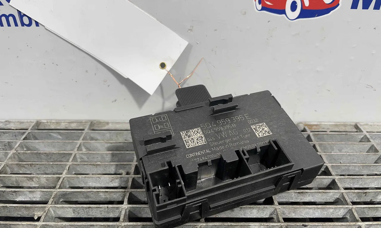 MODUL USA/STANGA SPATE SKODA SUPERB III 2015-2024