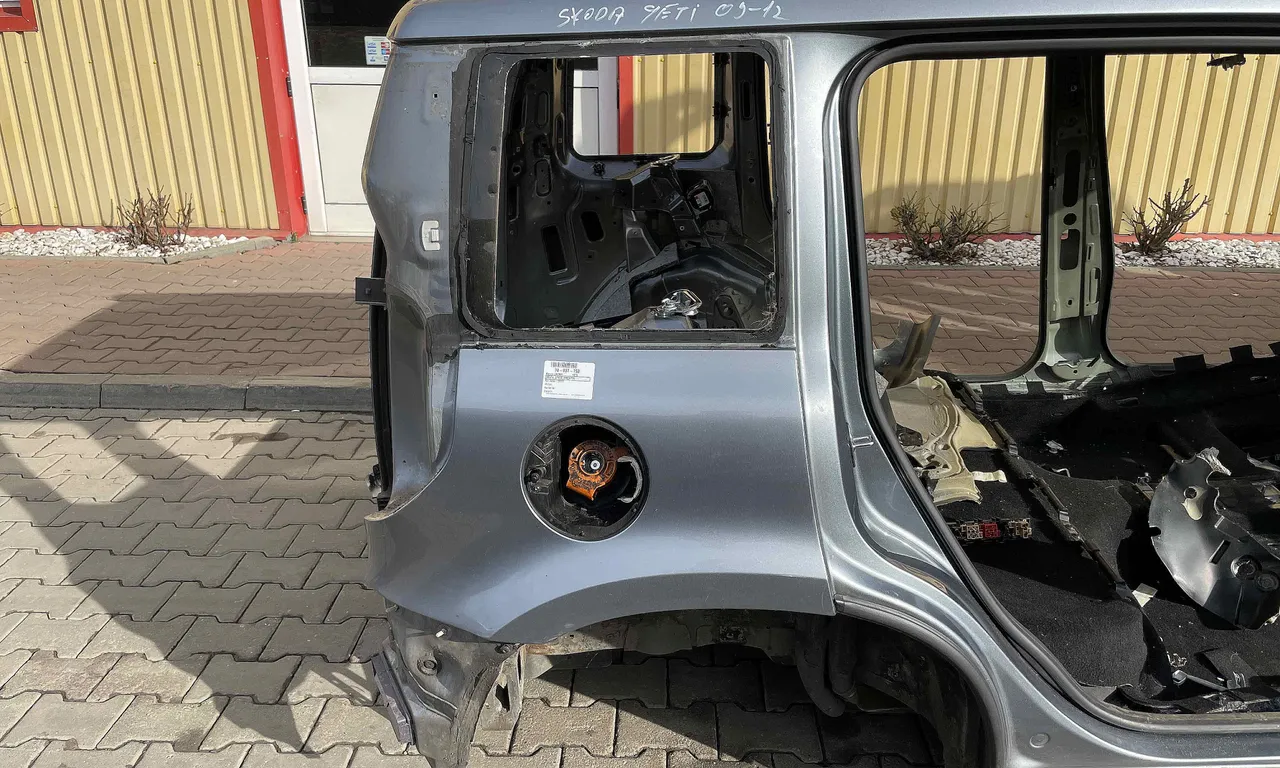 ARIPA SPATE DREAPTA SKODA YETI 2009-2017