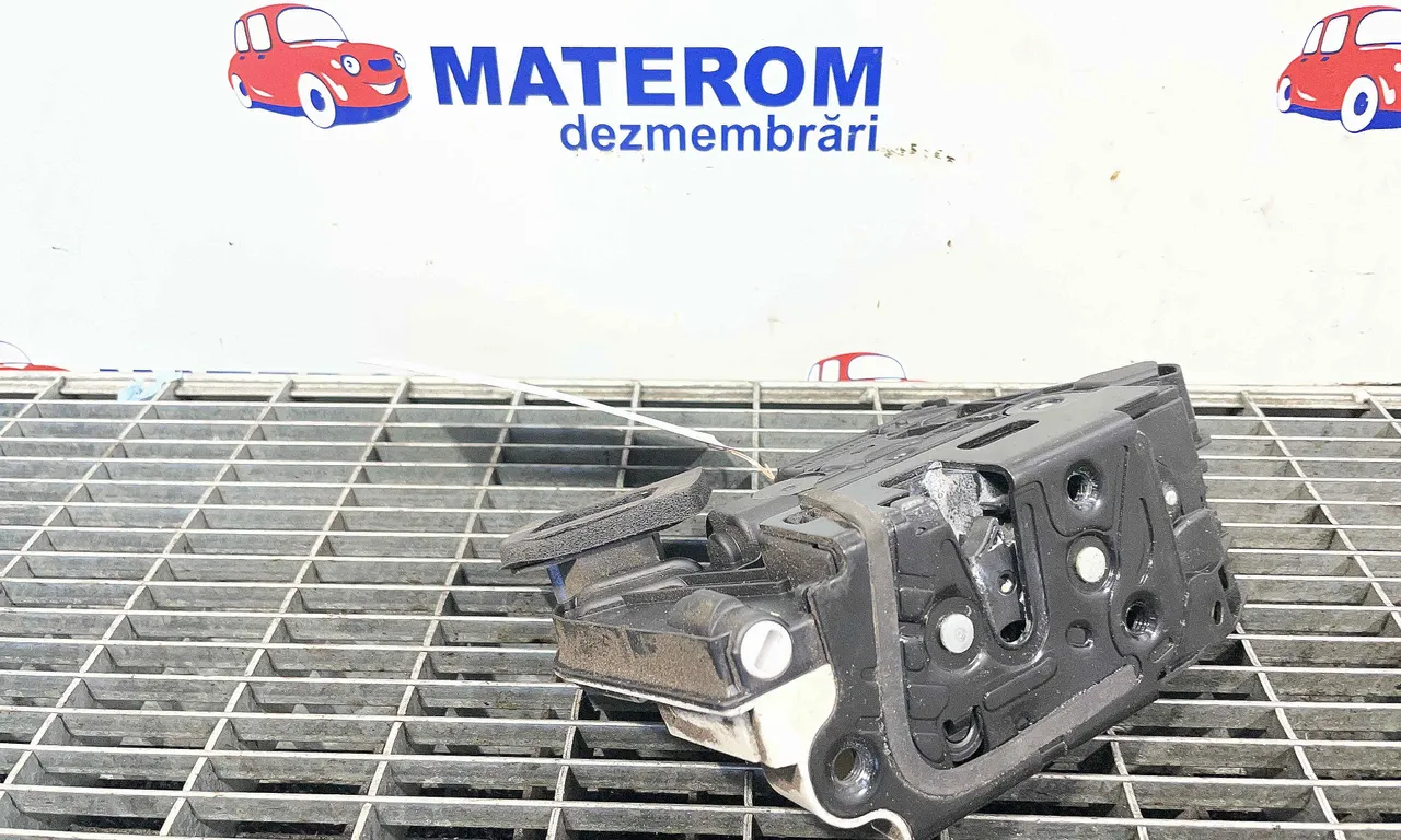 INCUIETOARE USA FATA STANGA SKODA YETI 2009-2017