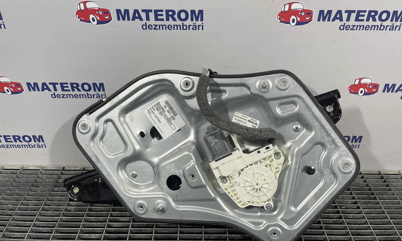 MACARA USA FATA DREAPTA SKODA YETI 2009-2017
