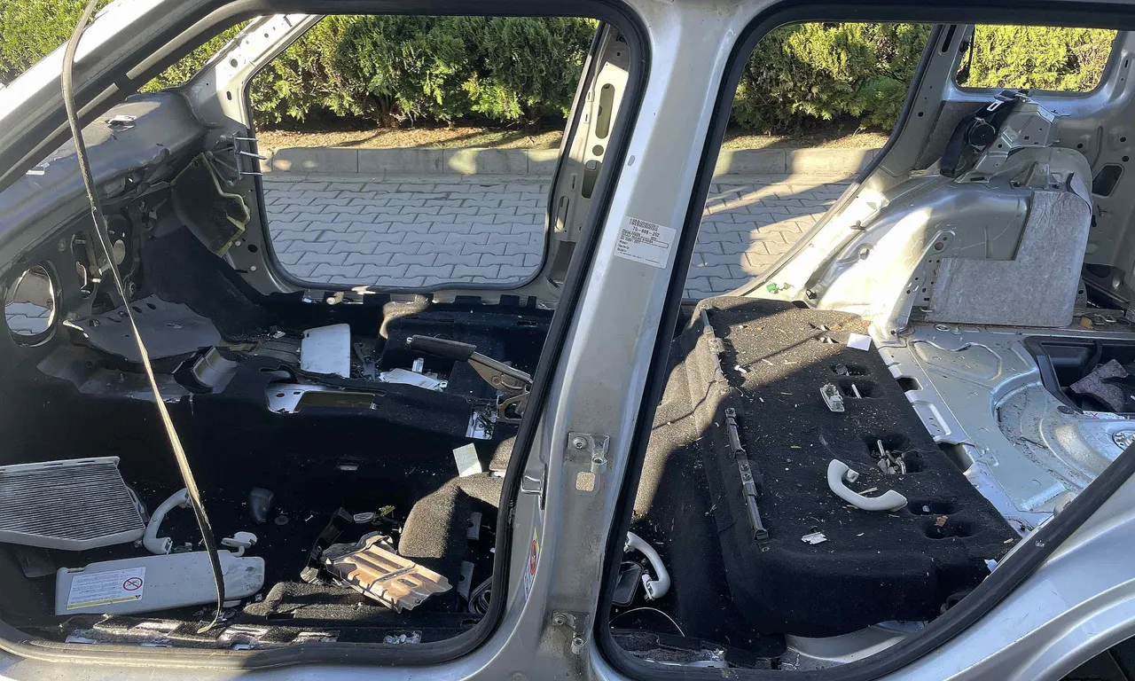 STALP MIJLOC STANGA SKODA YETI 2009-2017