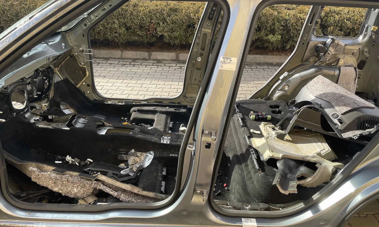 STALP MIJLOC STANGA SKODA YETI 2009-2017