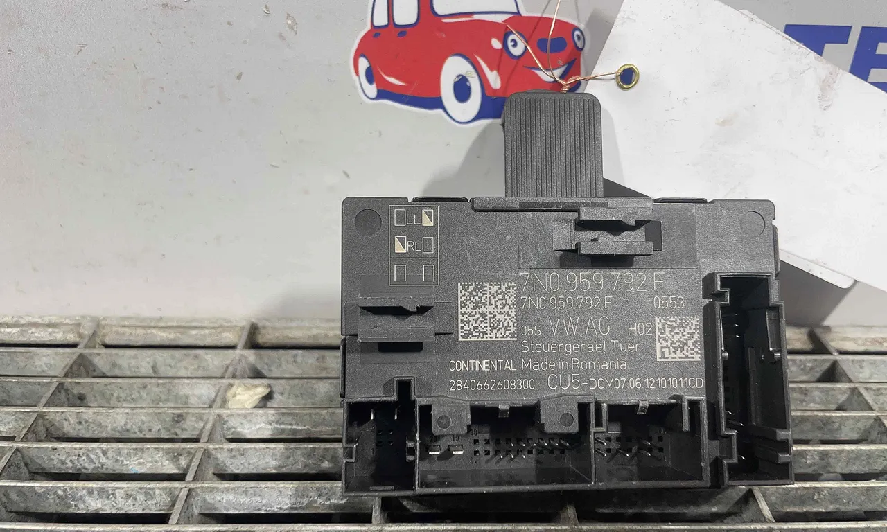 MODUL USA/STANGA FATA SKODA YETI 2009-2017