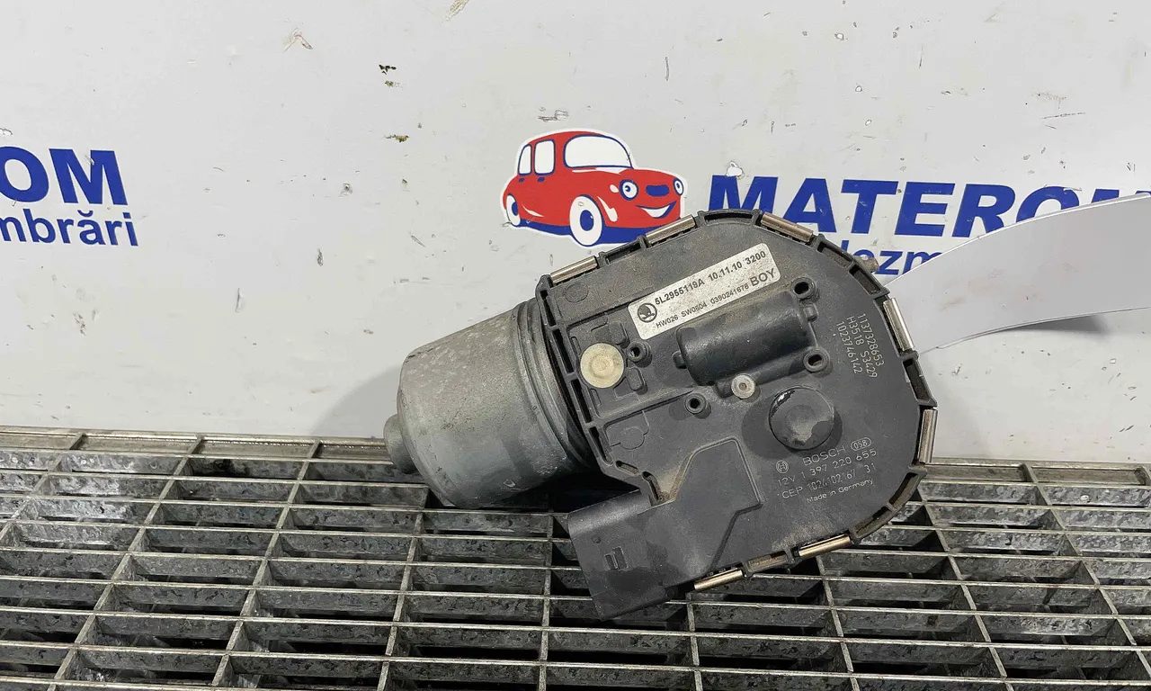MOTORAS STERGATOR PARBRIZ SKODA YETI 2009-2017
