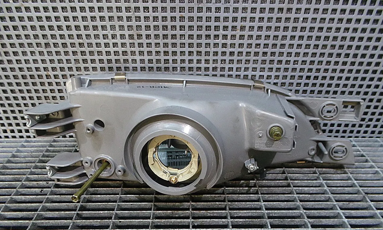 FAR DREAPTA SUBARU IMPREZA 1992-2000