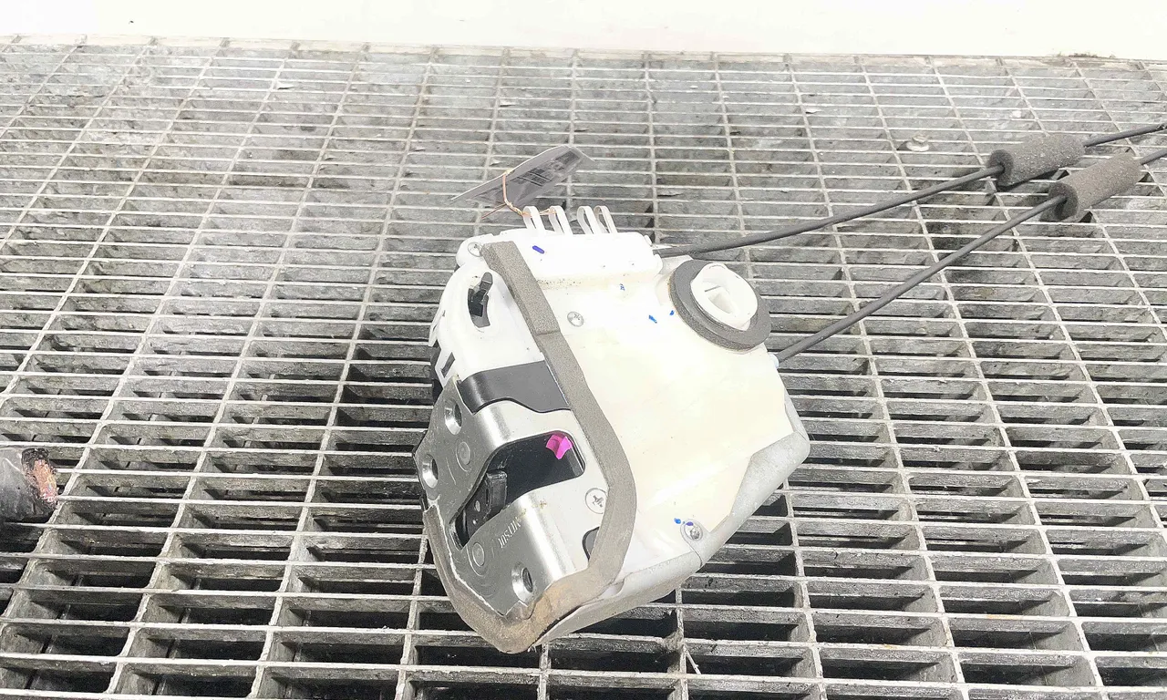 INCUIETOARE USA SPATE DREAPTA SUBARU XV 2011-2017