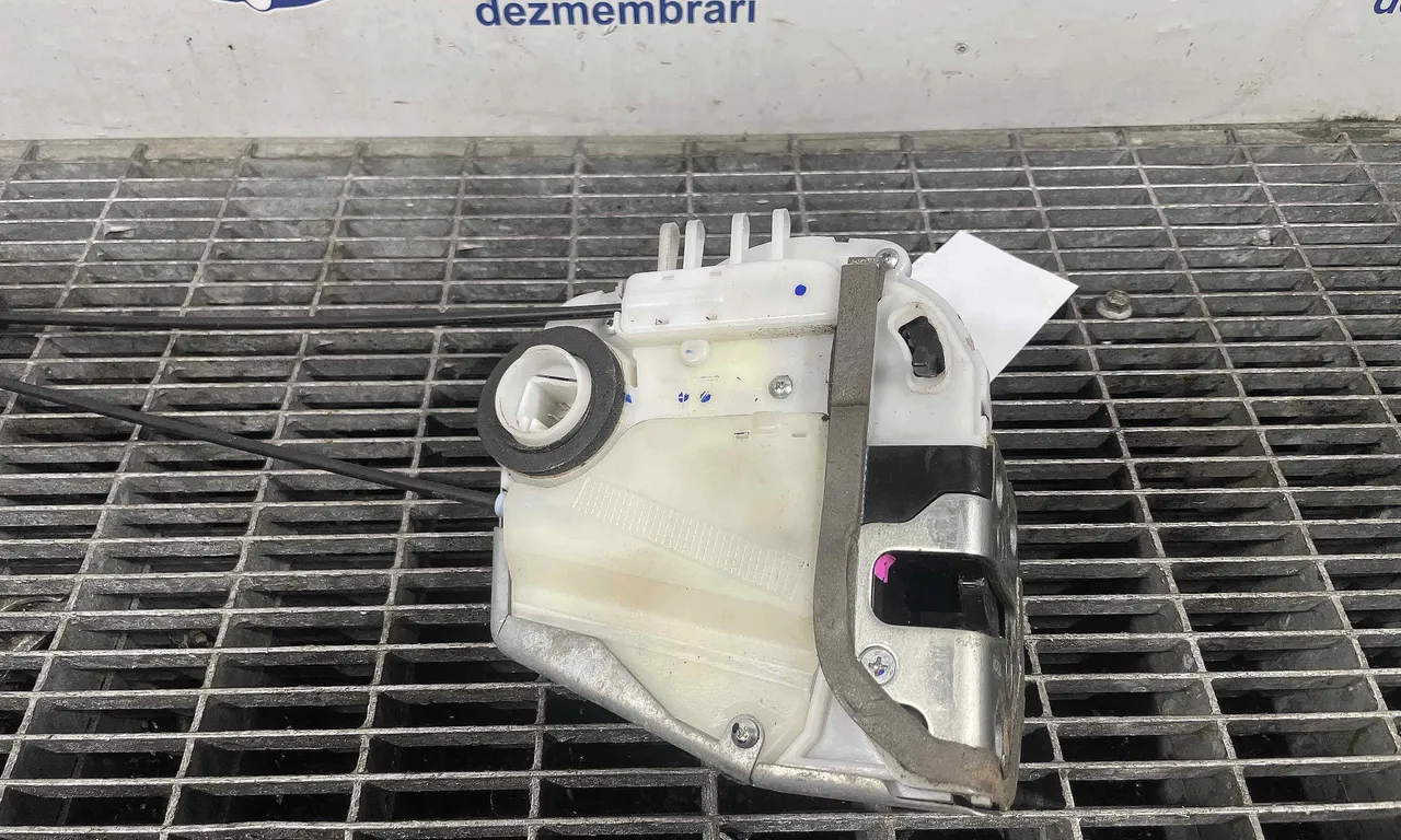 INCUIETOARE USA SPATE STANGA SUBARU XV 2011-2017