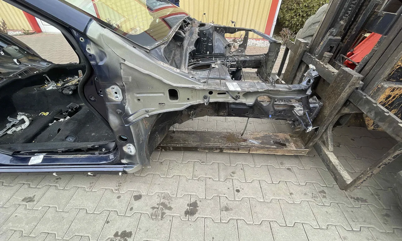 LONJERON DREAPTA SUBARU XV 2011-2017