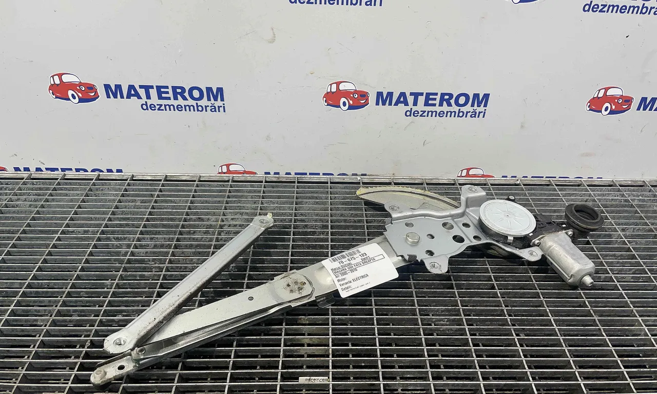 MACARA USA FATA DREAPTA SUZUKI SWIFT III 2005-2010