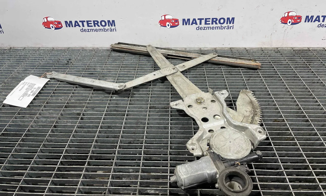MACARA USA FATA DREAPTA SUZUKI SWIFT III 2005-2010
