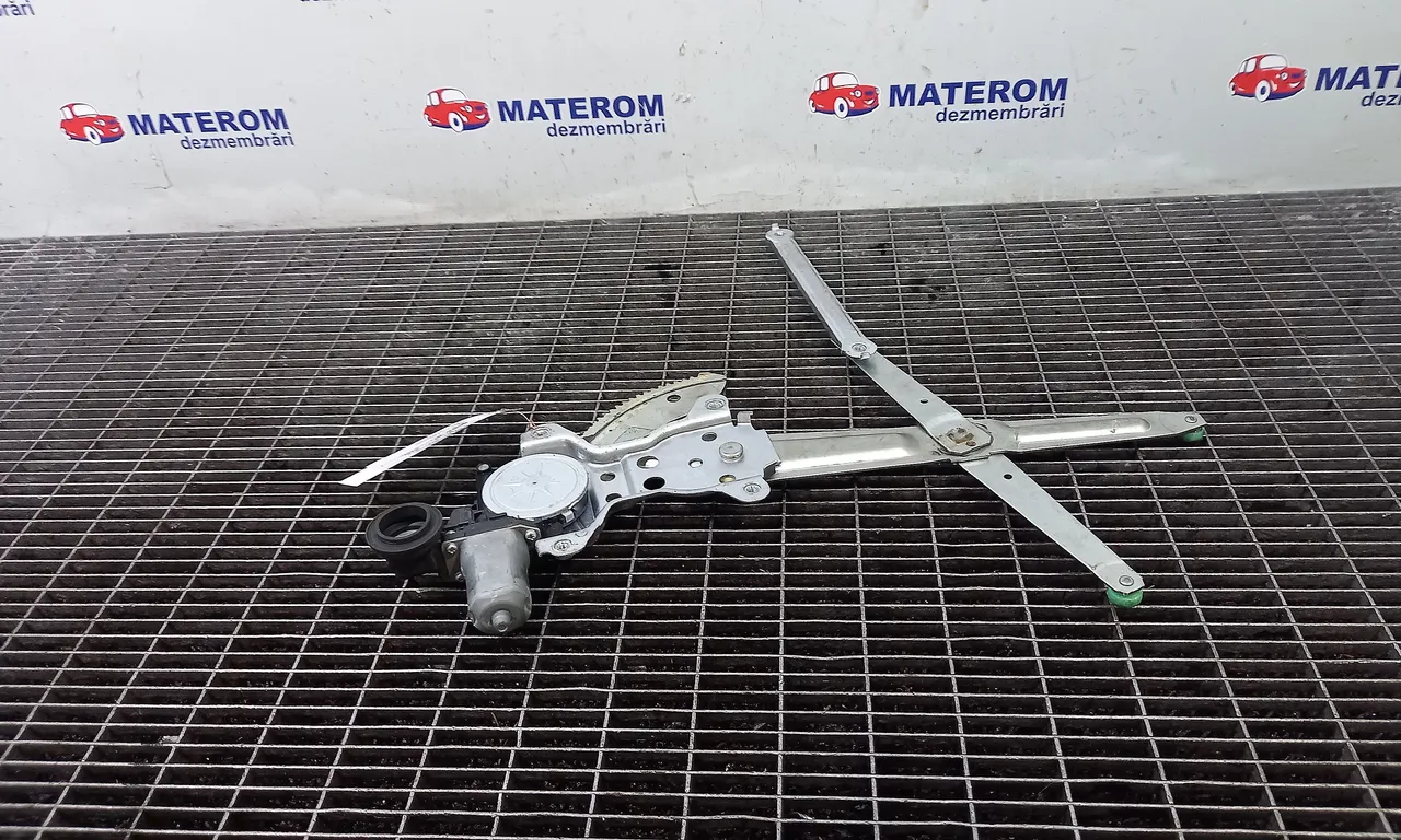 MACARA USA FATA STANGA SUZUKI SWIFT III 2005-2010