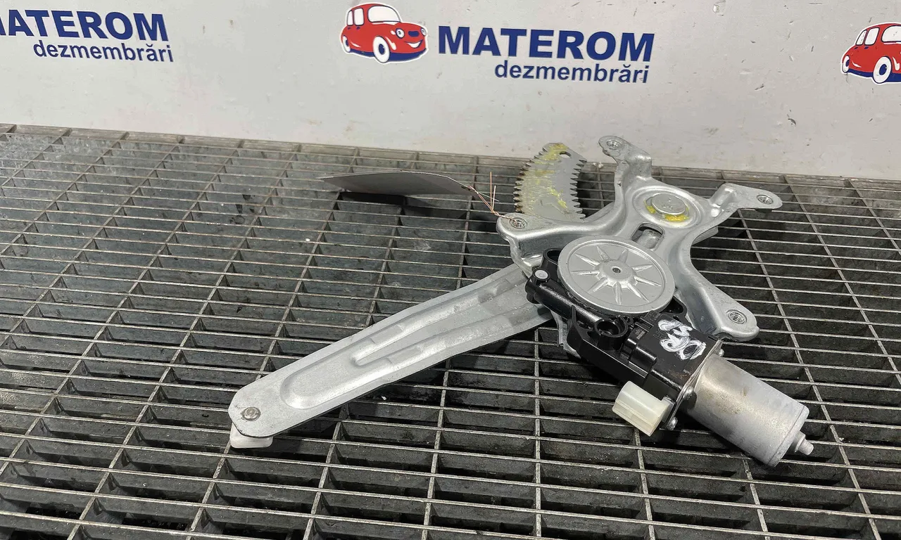 MACARA USA SPATE DREAPTA SUZUKI SWIFT IV 2010-2016