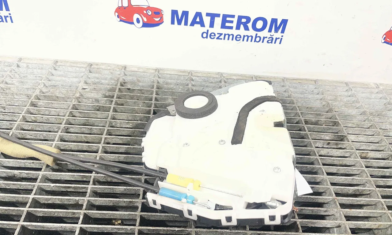 INCUIETOARE USA FATA DREAPTA SUZUKI SWIFT V 2017-2023