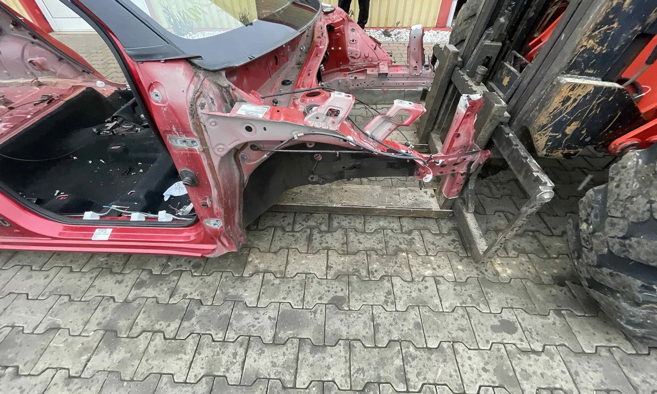 LONJERON DREAPTA SUZUKI SWIFT V 2017-2023