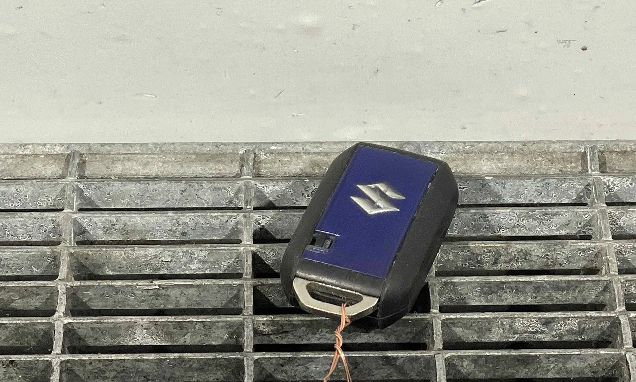 CHEIE CONTACT SUZUKI SWIFT V 2017-2023