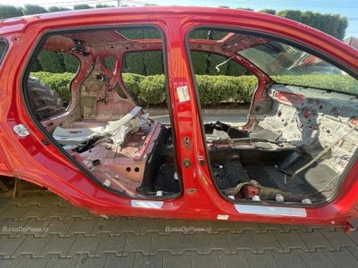 STALP MIJLOC DREAPTA SUZUKI SX4 S-CROSS 1.6 2013-2017 oe 6324061MV0, vedere frontata