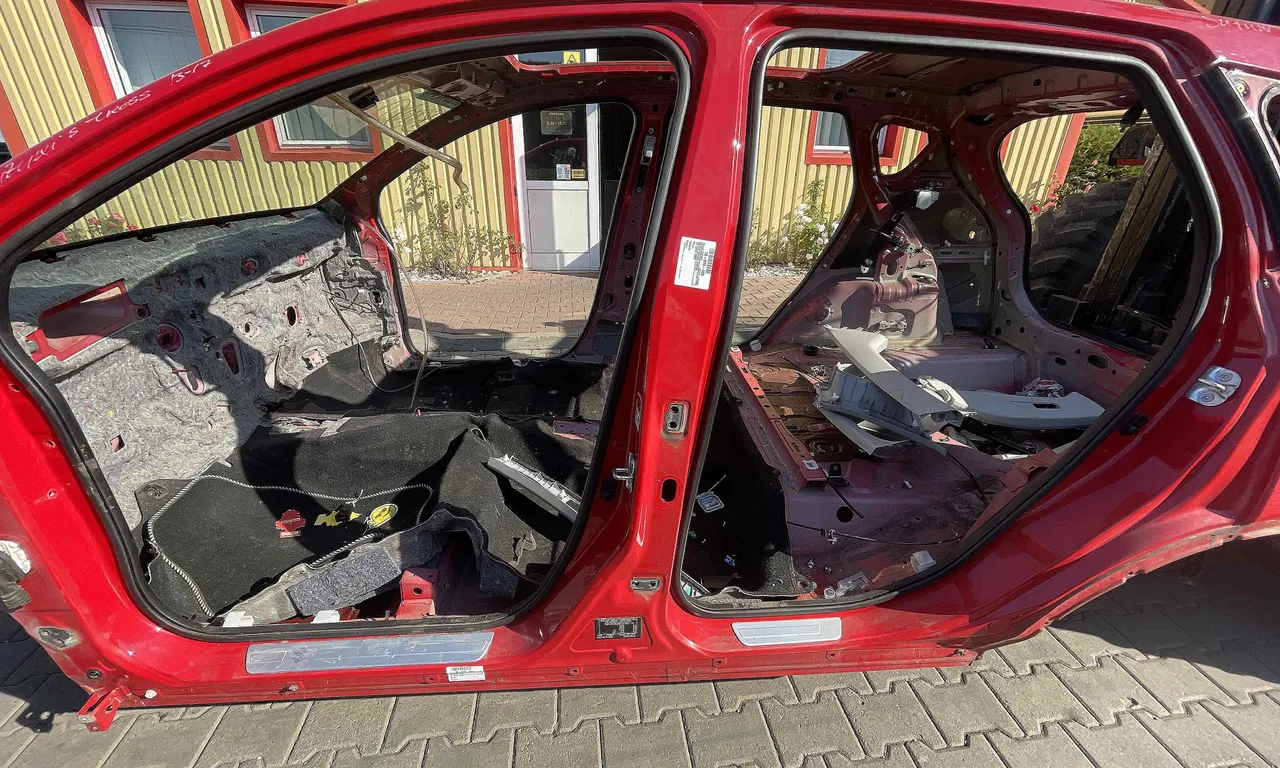 STALP MIJLOC STANGA SUZUKI SX4 S-CROSS 2013-2017
