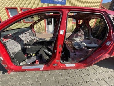 STALP MIJLOC STANGA SUZUKI SX4 S-CROSS 1.6 2013-2017 oe 6364061MV0, vedere frontata