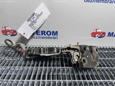 INCUIETOARE USA SPATE DREAPTA SUZUKI VITARA 2.0 1988-2002 oe 8230158B00, vedere frontata INCUIETOARE USA SPATE DREAPTA SUZUKI VITARA 2.0 1988-2002 oe 8230158B00, vedere frontata