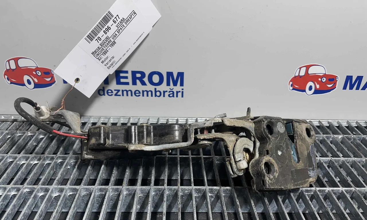 INCUIETOARE USA SPATE DREAPTA SUZUKI VITARA 1988-2002