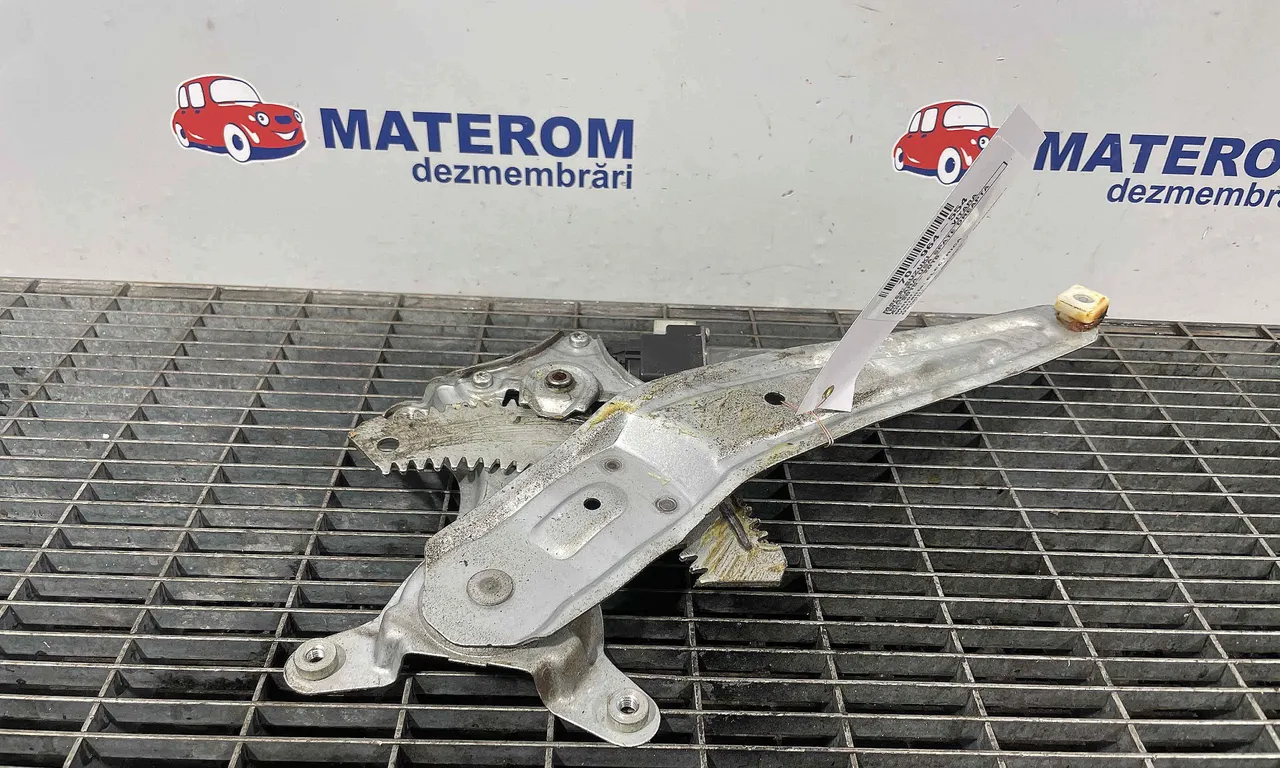 MACARA USA SPATE DREAPTA SUZUKI VITARA 2015-2018