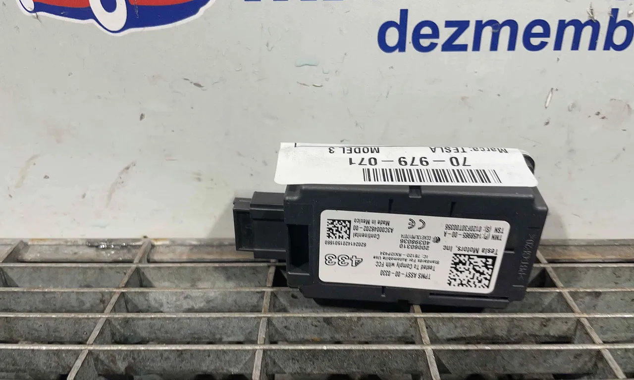 SENZOR ESP TESLA MODEL 3 2017-2023
