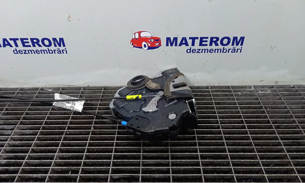 INCUIETOARE USA FATA DREAPTA TOYOTA AURIS 2006-2013