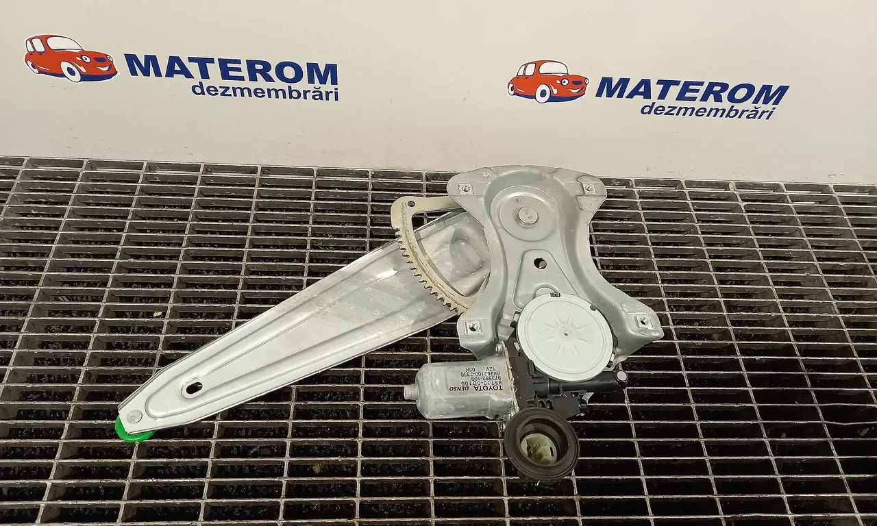 MACARA USA SPATE STANGA TOYOTA AURIS 2006-2013