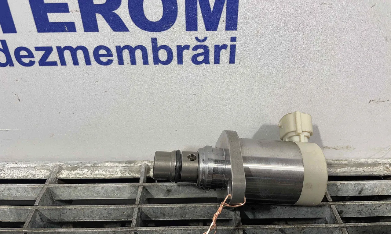 SENZOR PRESIUNE COMBUSTIBIL TOYOTA AURIS 2006-2013
