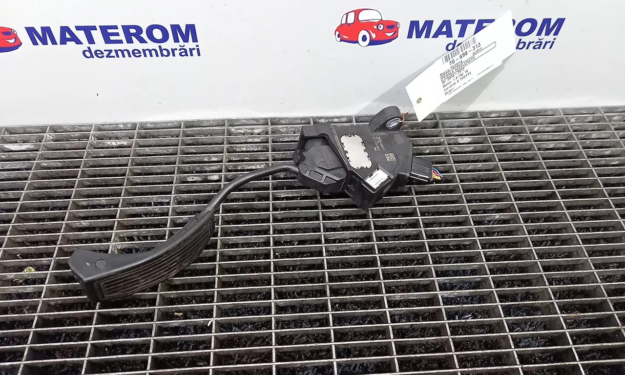 PEDALA ACCELERATIE TOYOTA AURIS 2006-2013