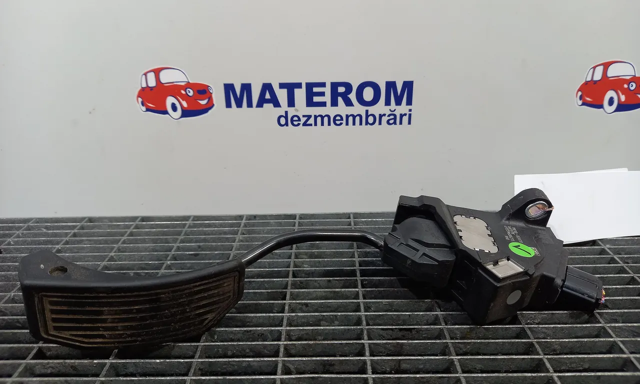PEDALA ACCELERATIE TOYOTA AURIS 2006-2013