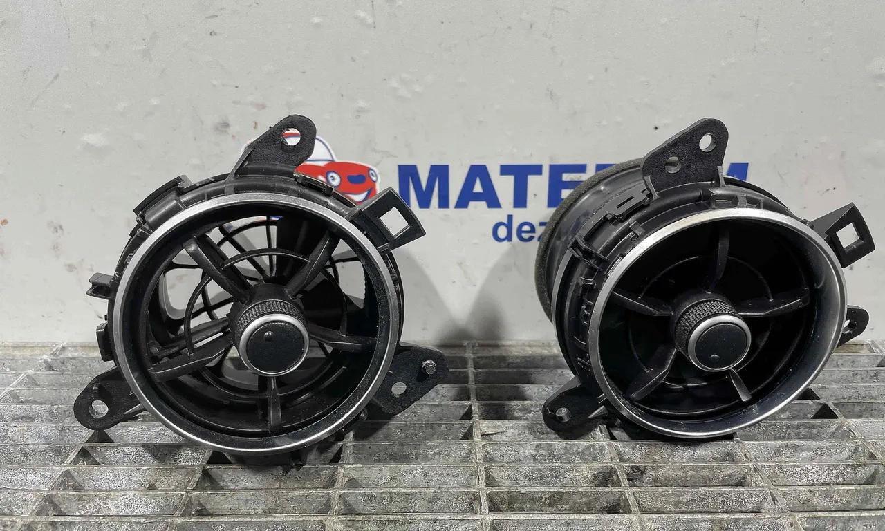 GRILA BORD TOYOTA AURIS 2012-2019