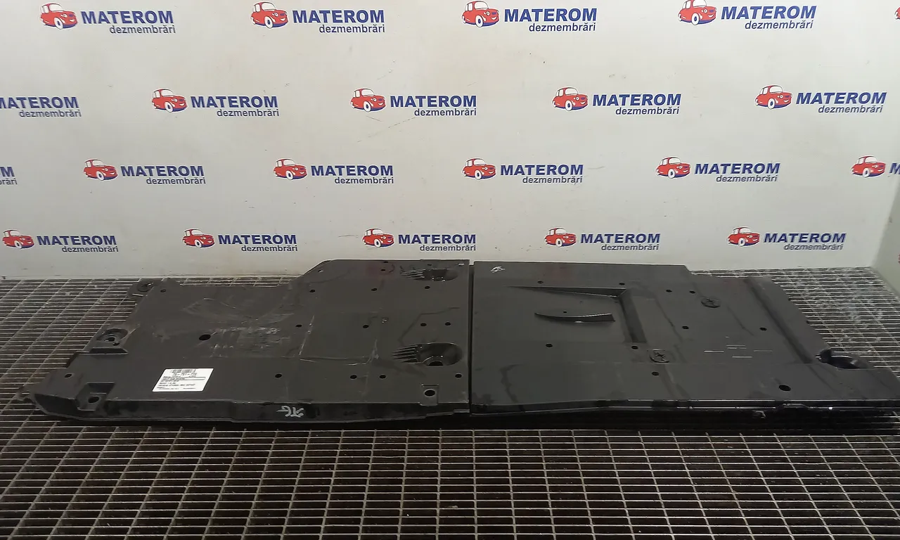 SCUT SUB MASINA TOYOTA AURIS 2012-2019
