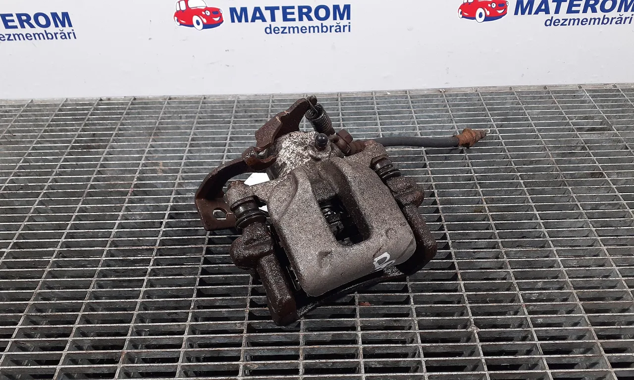 ETRIER SPATE DREAPTA TOYOTA AURIS 2012-2019