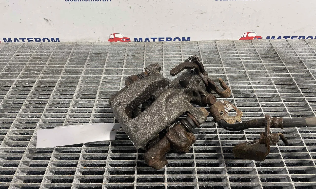 ETRIER SPATE DREAPTA TOYOTA AURIS 2012-2019