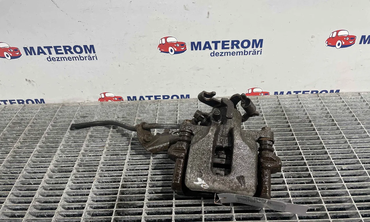 ETRIER SPATE STANGA TOYOTA AURIS 2012-2019