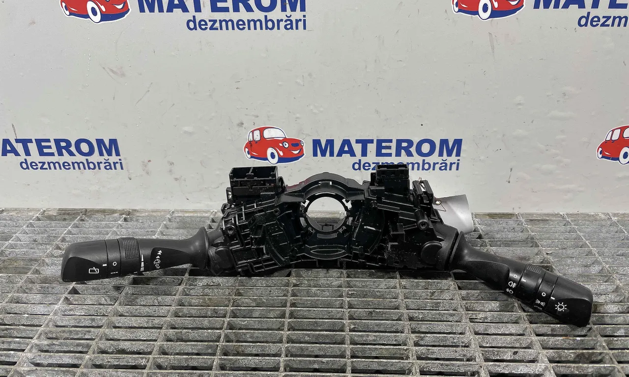 BLOC SEMNALIZARE TOYOTA AURIS 2012-2019