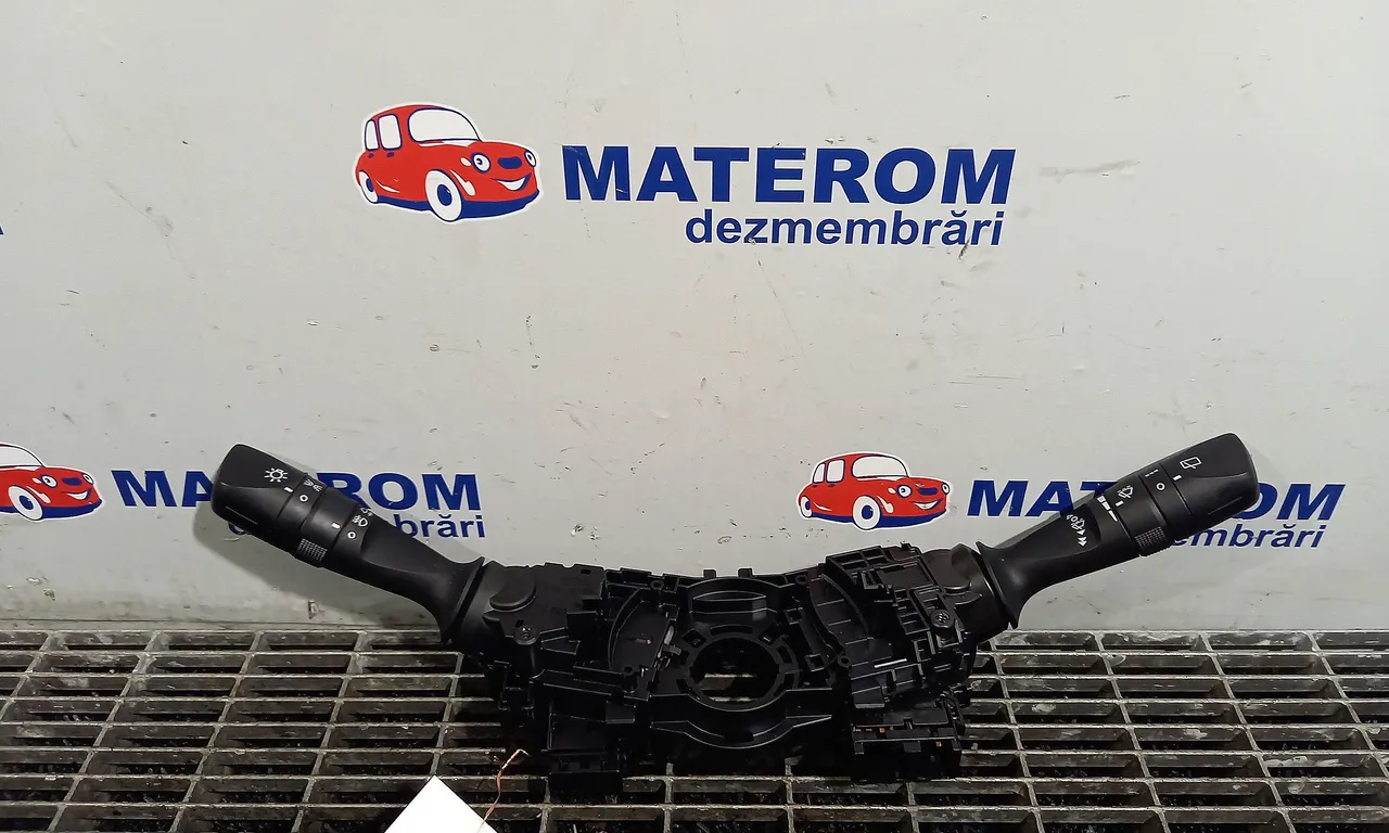 BLOC SEMNALIZARE TOYOTA AURIS 2012-2019