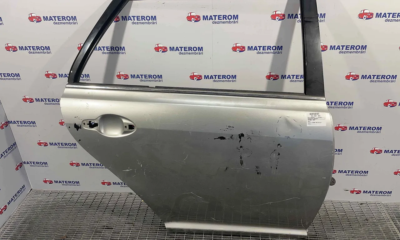 USA SPATE DREAPTA TOYOTA AVENSIS 2003-2008