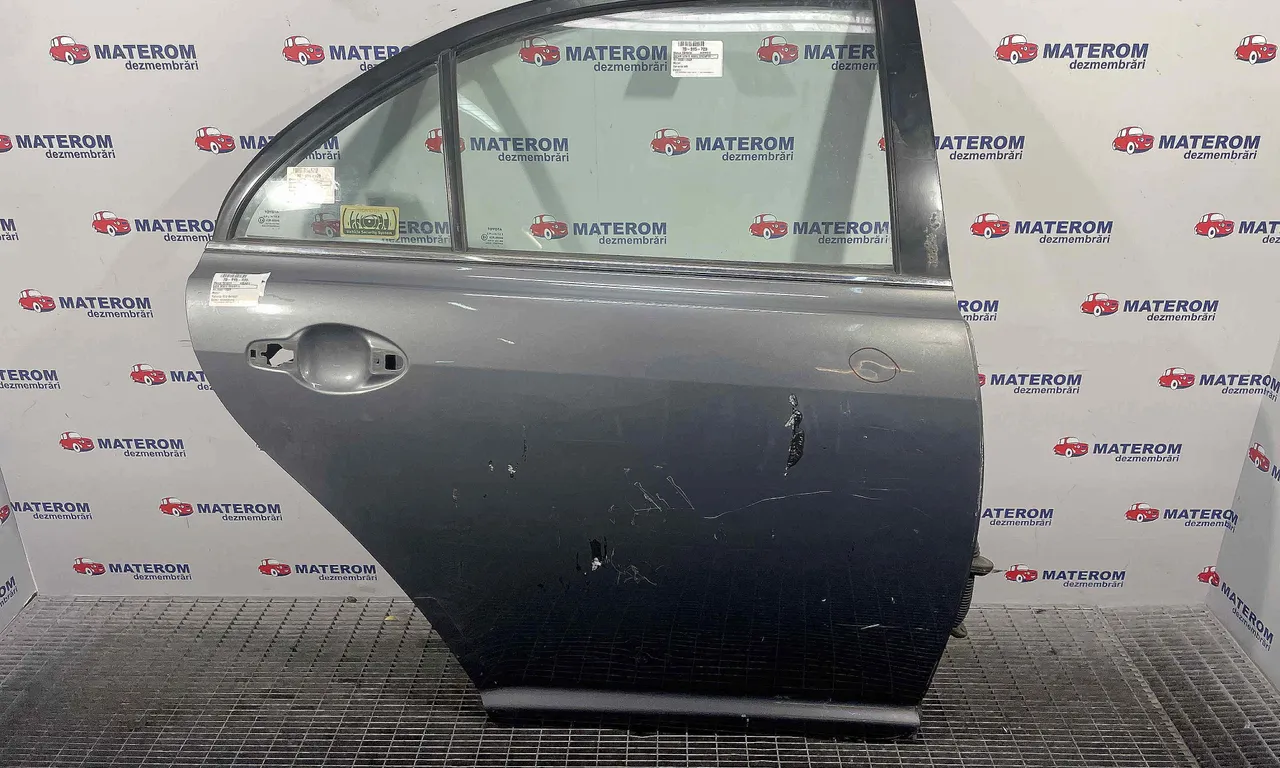 USA SPATE DREAPTA TOYOTA AVENSIS 2003-2008