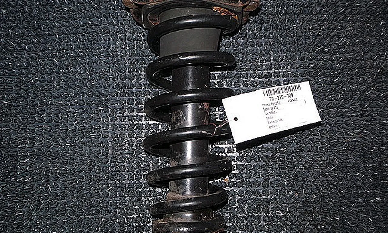 ARC SPATE TOYOTA AVENSIS 2003-2008