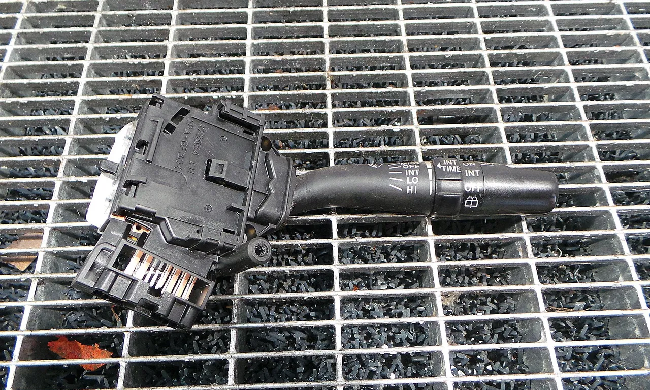 BLOC STERGATOR TOYOTA AVENSIS 2003-2008