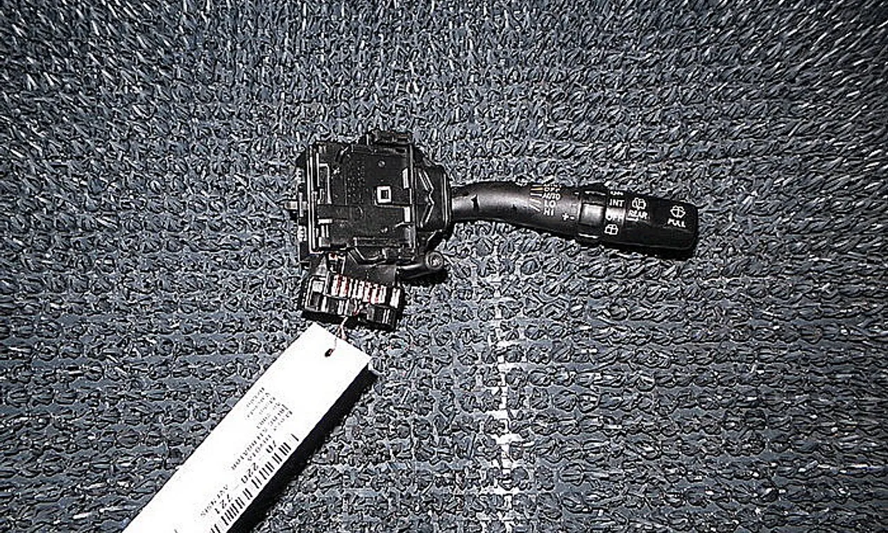 BLOC STERGATOR TOYOTA AVENSIS 2003-2008