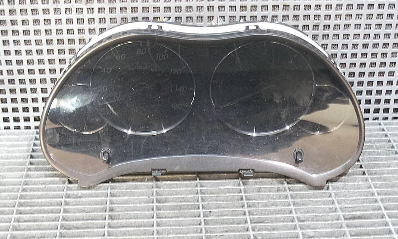 CEAS BORD TOYOTA AVENSIS 2003-2008