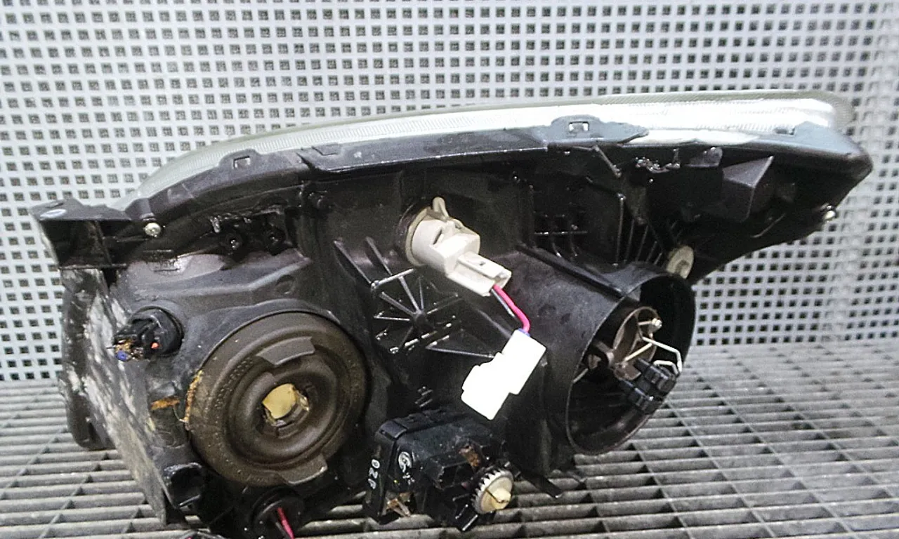 FAR DREAPTA TOYOTA AVENSIS 2003-2009
