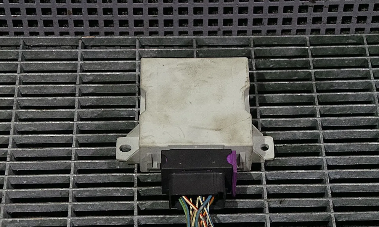 MODUL TOYOTA AVENSIS 2003-2008