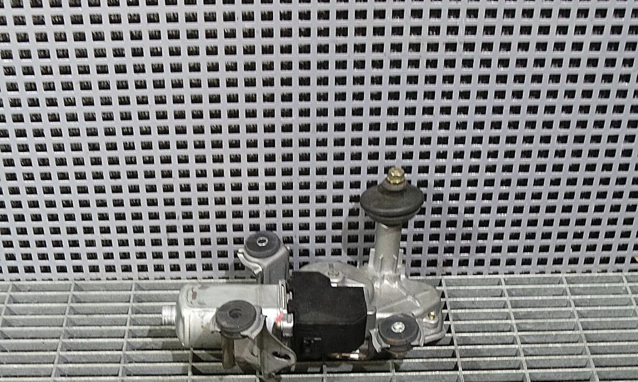 MOTORAS STERGATOR HAION TOYOTA AVENSIS 2003-2008