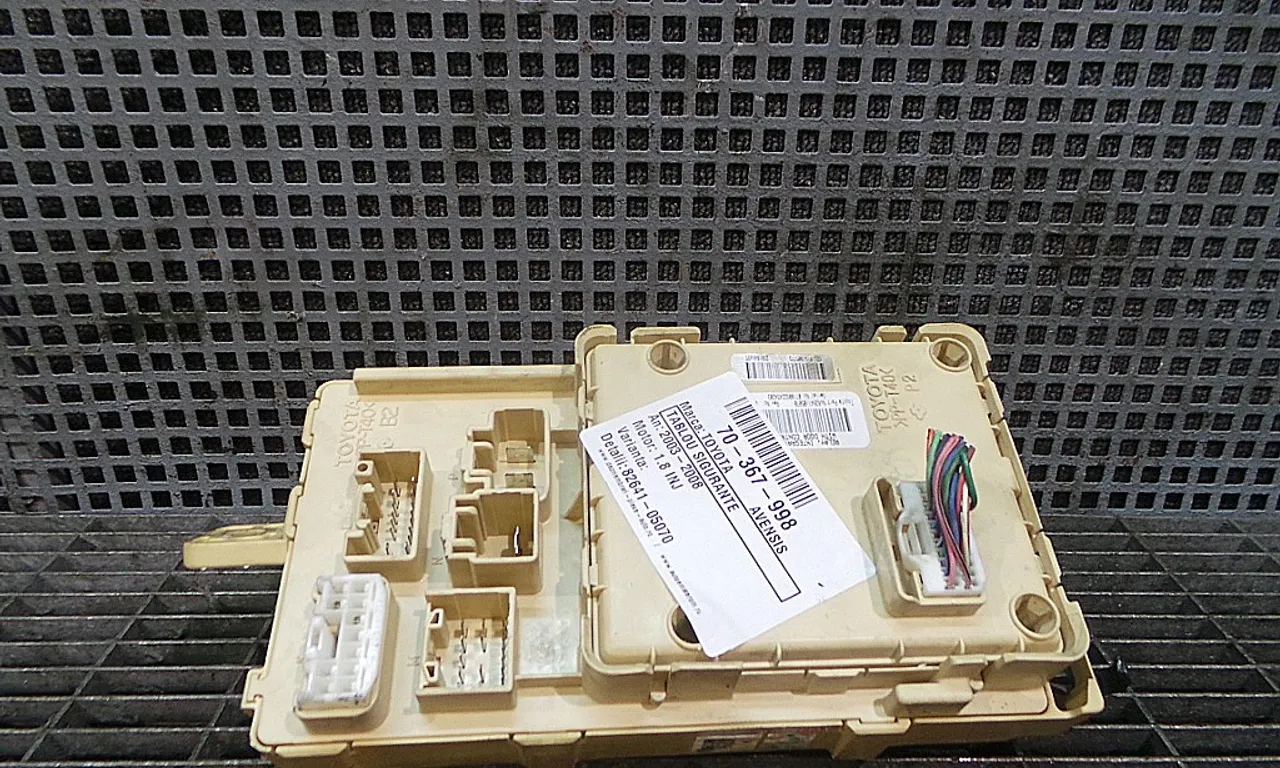 TABLOU SIGURANTE TOYOTA AVENSIS 2003-2008